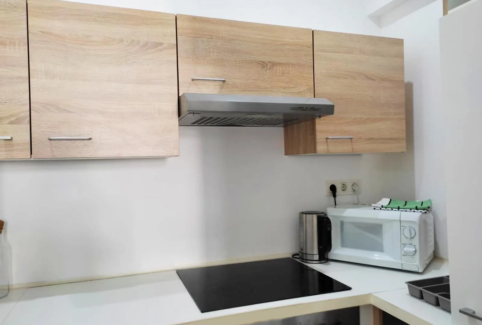 Spacious Austrian Style Apartment Close To City Center Landstrasse Vienna