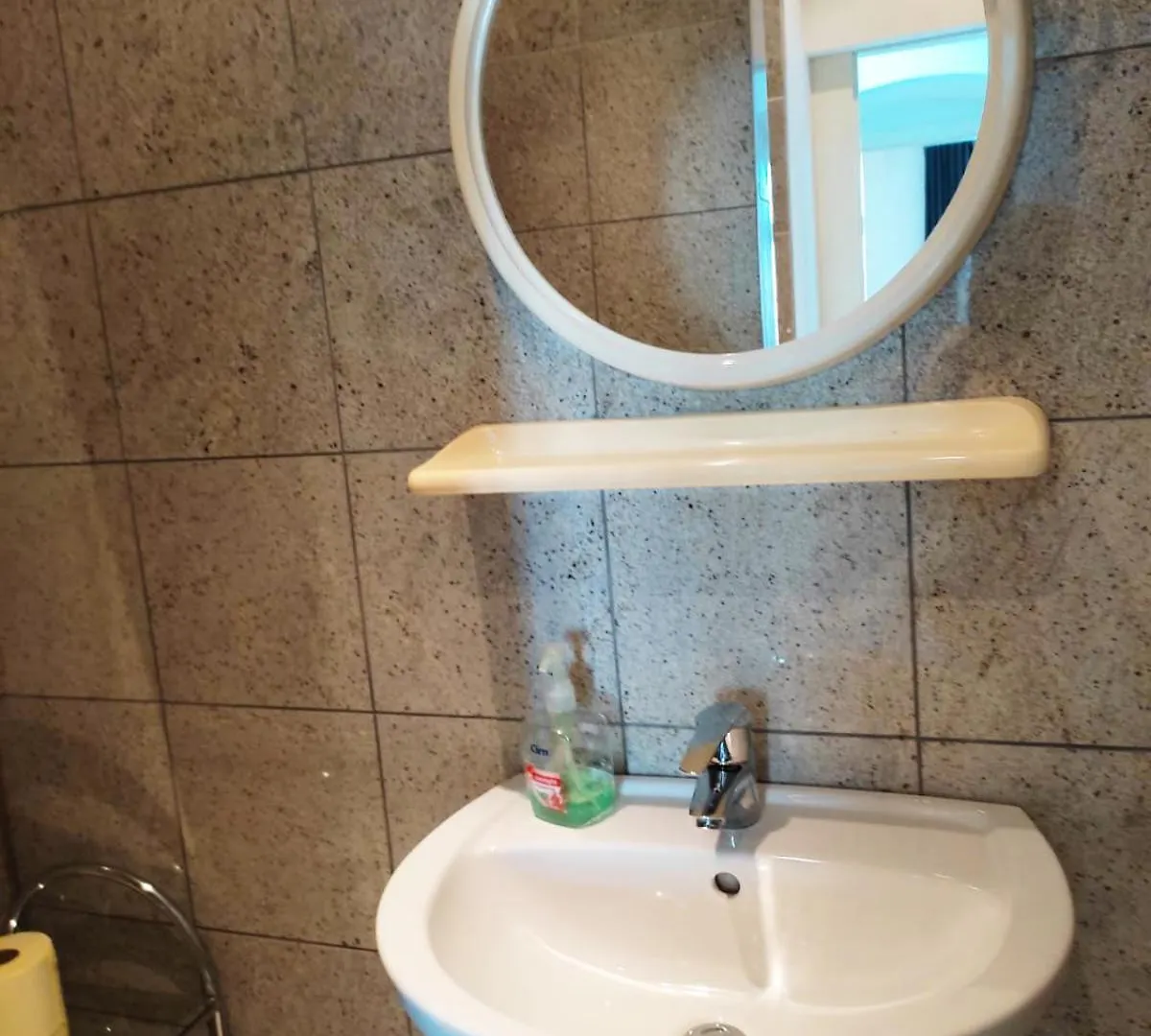 Spacious Austrian Style Apartment Close To City Center Landstrasse Vienna Austria